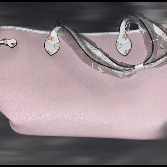 Stylish Purse - Picture 3 of 8